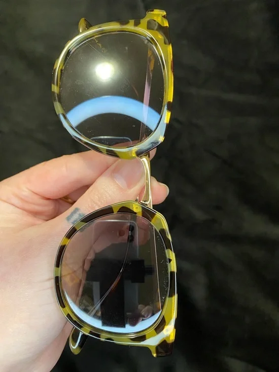 Fashion Sunglasses Bundle of 3 - Picture 3 of 7